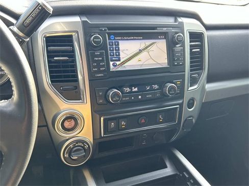 Used 2017 Nissan Titan PRO-4X image 24