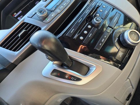 Used 2013 Honda Odyssey EX-L image 18