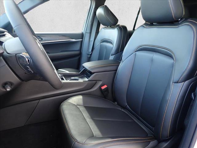 New 2026 Jeep Grand Cherokee Limited AWD/4WD image 13