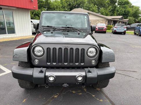 Used 2017 Jeep Wrangler Unlimited Sport AWD/4WD image 2