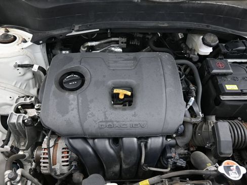 Used 2022 Kia Seltos S AWD/4WD image 16