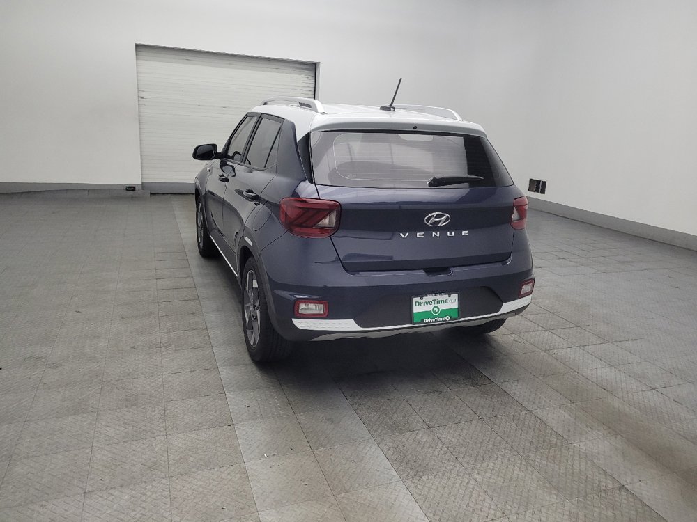 Used 2024 Hyundai Venue Limited FWD image 5