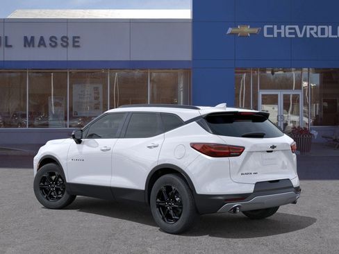 New 2026 Chevrolet Blazer LT image 3
