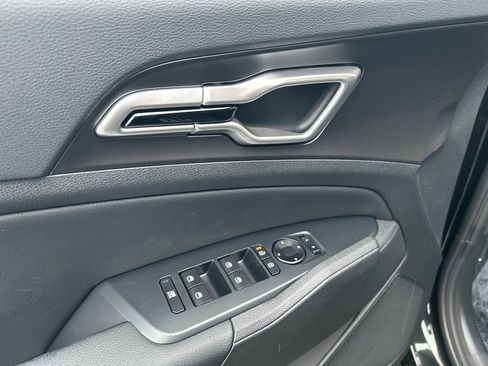New 2026 Kia Sportage AWD Hybrid image 17