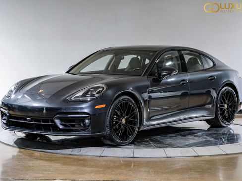 Used 2023 Porsche Panamera 4 Platinum Edition image 8