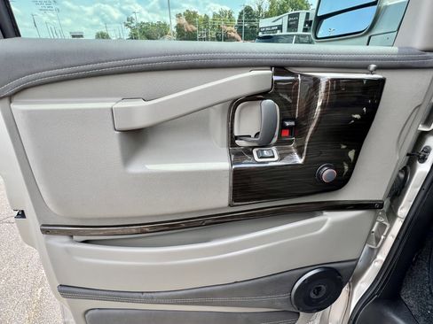 New 2025 GMC Savana 2500 w/ Driver Convenience Package image 12