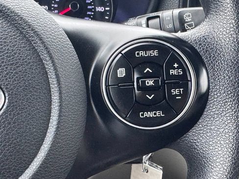 Used 2020 Kia Soul LX FWD image 9