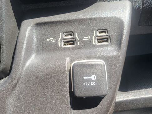 Used 2022 RAM ProMaster 1500 w/ Safety Group FWD image 32