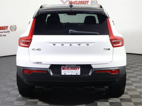Used 2021 Volvo XC40 T5 R-Design w/ Advanced Package AWD/4WD image 6