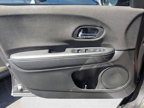 Used 2019 Honda HR-V Sport image 13