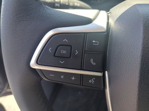 New 2025 Toyota Sienna XLE image 29