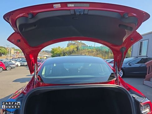Used 2019 Tesla Model 3 Standard Range Plus image 9