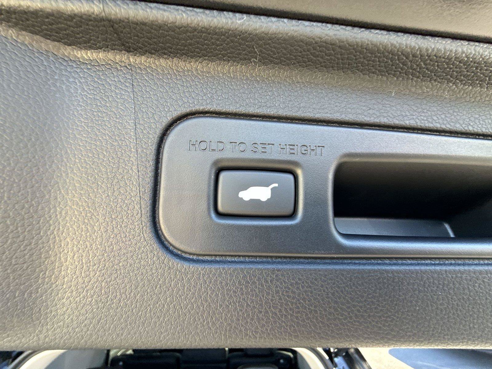 New 2026 Honda Pilot Touring image 19