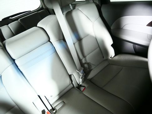 Used 2011 Acura MDX w/ Technology Package AWD/4WD image 14