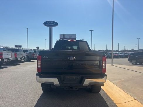 Used 2020 Ford F250 XLT w/ FX4 Off-Road Package image 4