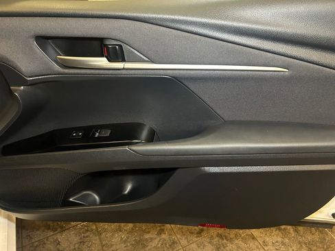 Used 2025 Toyota Camry LE FWD image 16