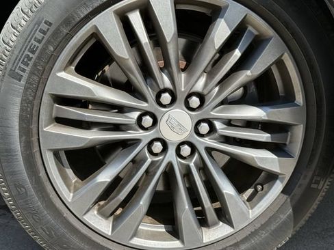 Used 2019 Cadillac XT5 Luxury FWD image 10