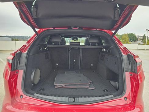 Used 2019 Alfa Romeo Stelvio Quadrifoglio image 18