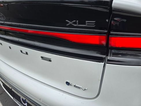 Used 2023 Toyota Prius XLE image 43