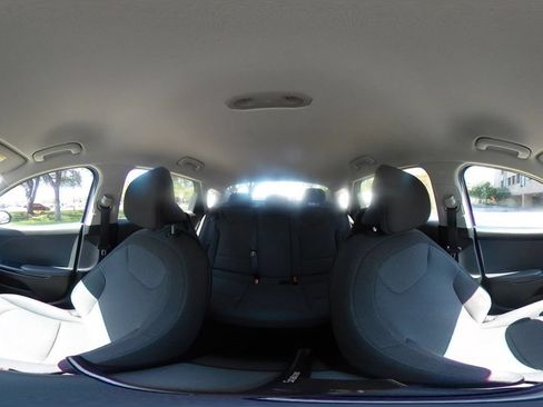 Used 2025 Kia K4 FWD image 37