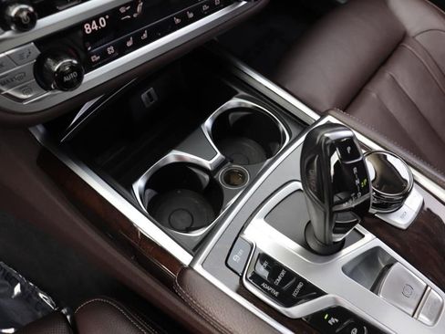 Used 2016 BMW 740i image 55