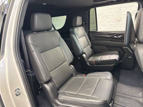 Used 2024 GMC Yukon XL Denali w/ Advanced Technology Package image 52