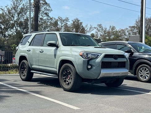 Used 2022 Toyota 4Runner TRD Off-Road Premium w/ TRD Black Wheel Package (TMS) AWD/4WD image 4