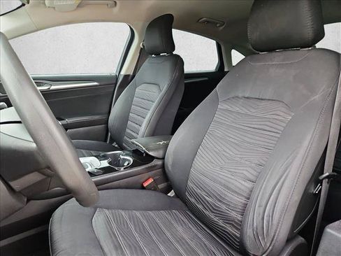 Used 2016 Ford Fusion SE FWD image 14