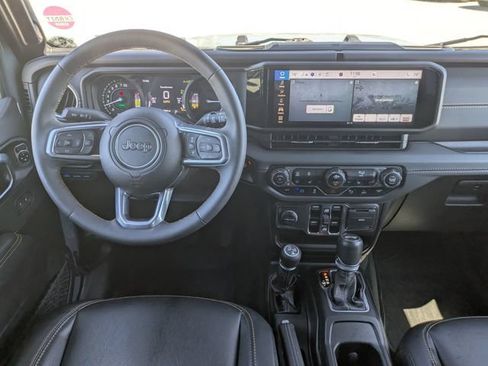 Used 2024 Jeep Wrangler Unlimited Sahara w/ Safety Group AWD/4WD image 30