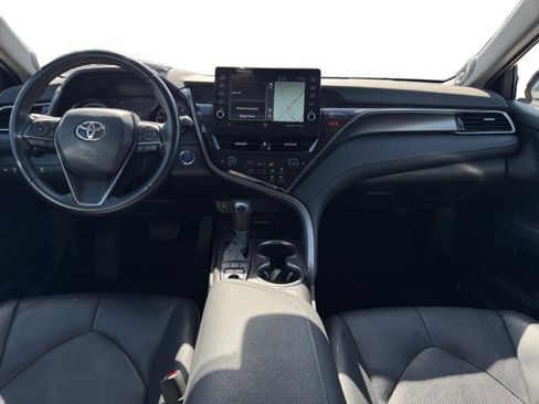 Used 2022 Toyota Camry XSE w/ Navigation Upgrade Package FWD image 12