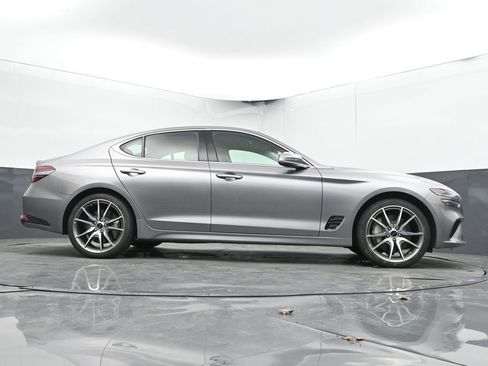 Used 2025 Genesis G70 2.5T image 47