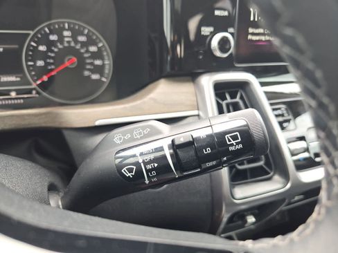 Certified 2023 Kia Sorento EX w/ Panoramic Sunroof Package image 25