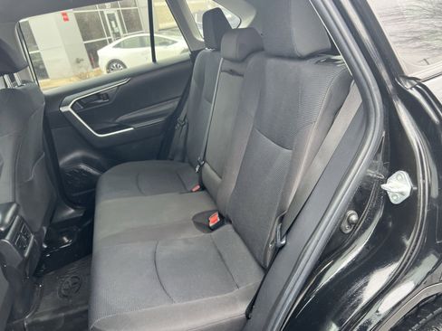 Used 2023 Toyota RAV4 LE image 22