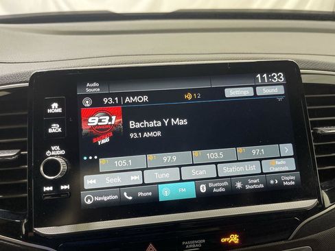 Used 2025 Honda Ridgeline TrailSport image 16