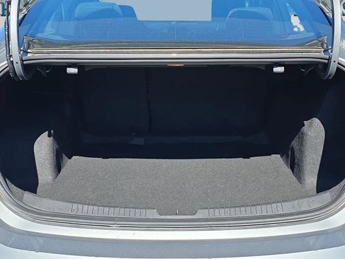 Used 2024 Chevrolet Malibu LT image 34