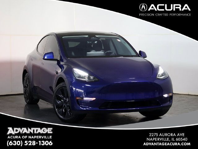 Used 2024 Tesla Model Y Long Range AWD/4WD image 1