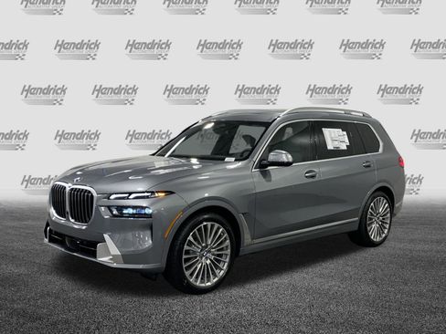 New 2026 BMW X7 xDrive40i w/ Premium Package AWD/4WD image 3