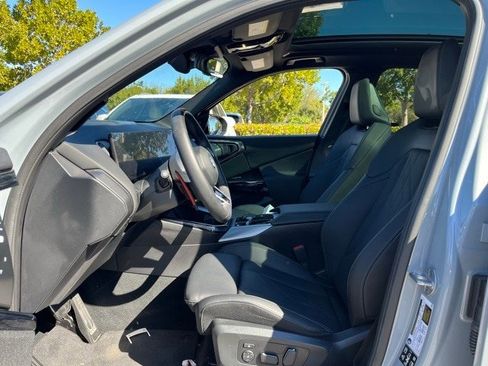 Used 2025 BMW X3 M50 w/ M Sport Professional Package image 6