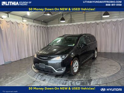 Used 2017 Chrysler Pacifica Touring-L Plus w/ Tire & Wheel Group