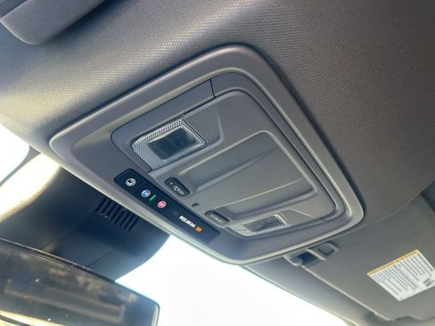 Used 2025 Chevrolet Silverado 2500 LT w/ Convenience Package image 41