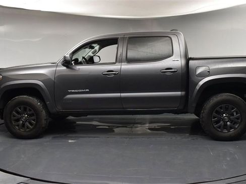 Used 2020 Toyota Tacoma SR5 image 5
