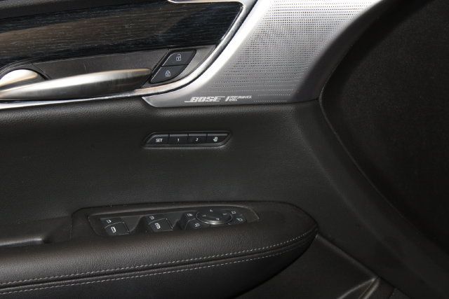 Used 2025 Cadillac XT5 Premium Luxury w/ Technology Package AWD/4WD image 27