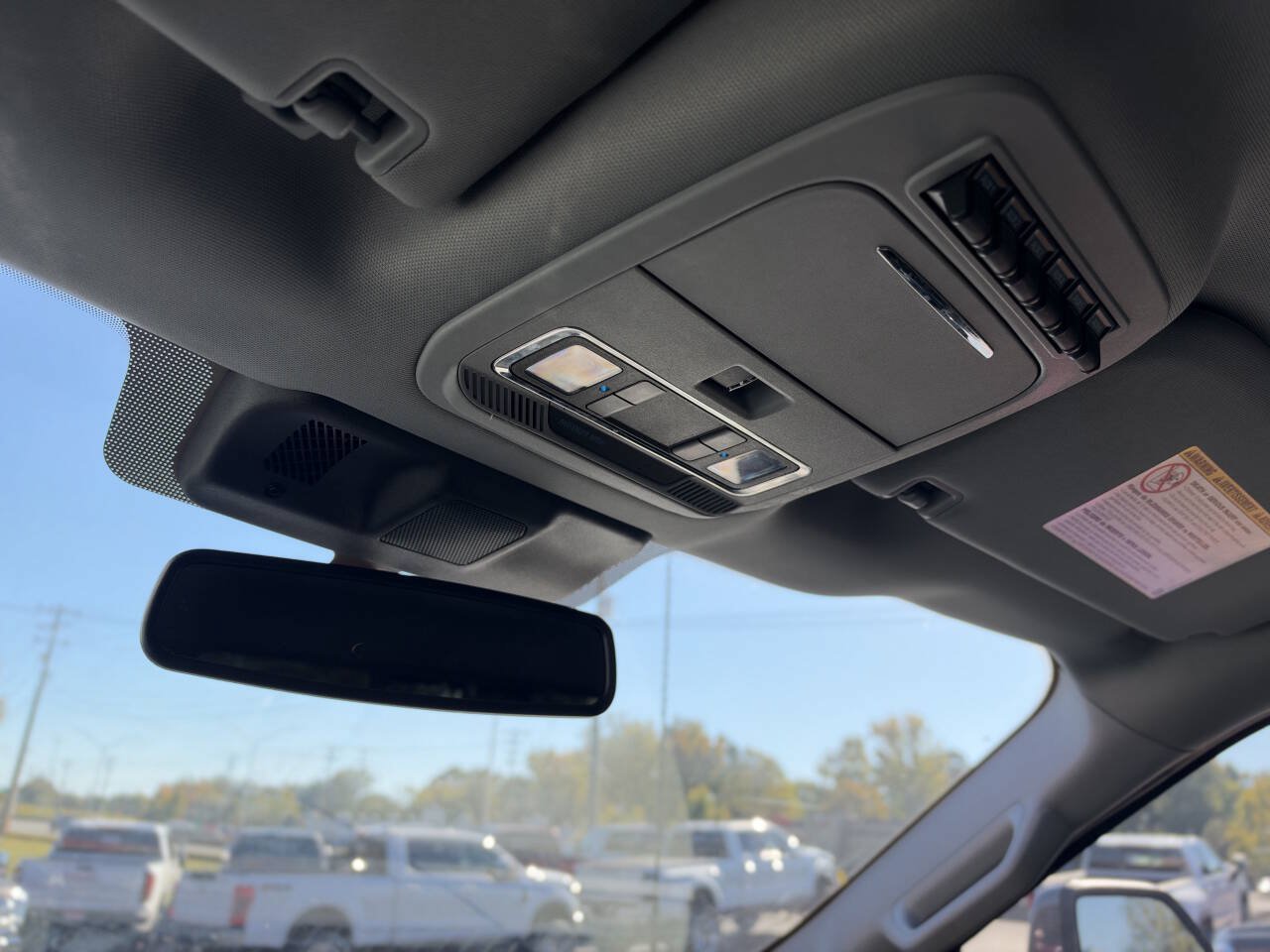 Used 2023 Ford F250 Lariat AWD/4WD image 27