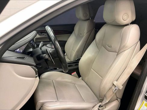 Used 2014 Cadillac ATS Performance w/ Cold Weather Package image 16