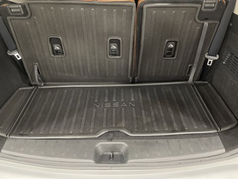 Used 2023 Nissan Pathfinder Platinum w/ Cargo Package image 15