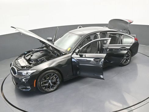 Used 2025 BMW 330i Sedan w/ Convenience Package RWD image 70