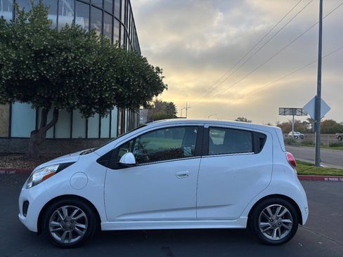 Used 2014 Chevrolet Spark LT image 10