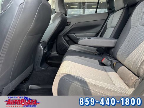 Used 2024 Subaru Crosstrek 2.0i Premium AWD/4WD image 34