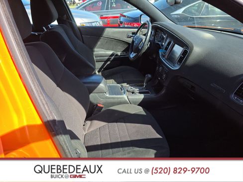 Used 2014 Dodge Charger R/T w/ Wheels & Tunes Group image 17