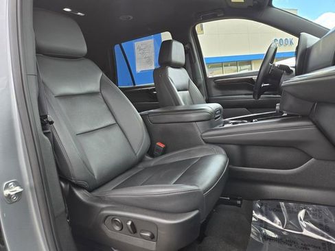 Used 2025 Chevrolet Tahoe Z71 AWD/4WD image 23